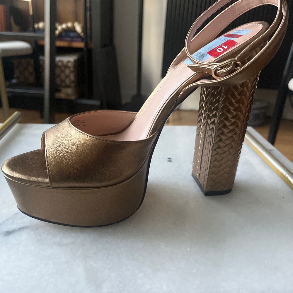 ✨ Rachel Zoe Dark Gold Platform Heels | Size 10 | Never Worn